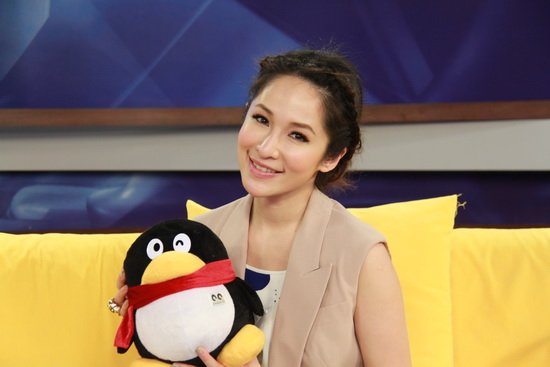 萧亚轩畅聊北京演唱会 号召微博听众转发宣传