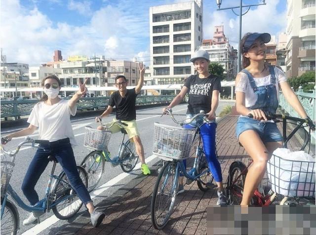 吴启华才放话不跟前妻复合 二人又同游住酒店
