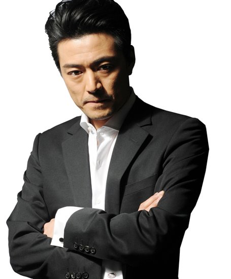 喜多瑞签约首位艺人牛青峰 送出两部大戏