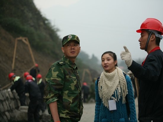 《汶川故事》落幕 刘禹饰演冷峻军人感动荧屏_娱乐_腾讯网