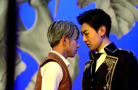 《无限斗界之暗夜双龙》上映 特效大升级