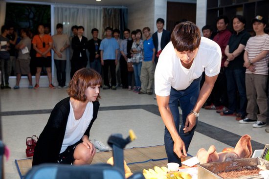 《BIG》举行收视长虹祈愿式 孔侑李敏贞现身