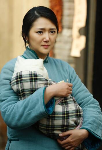 《布衣天下》热拍 陈嫣嫣戏中耿直传承优良品质