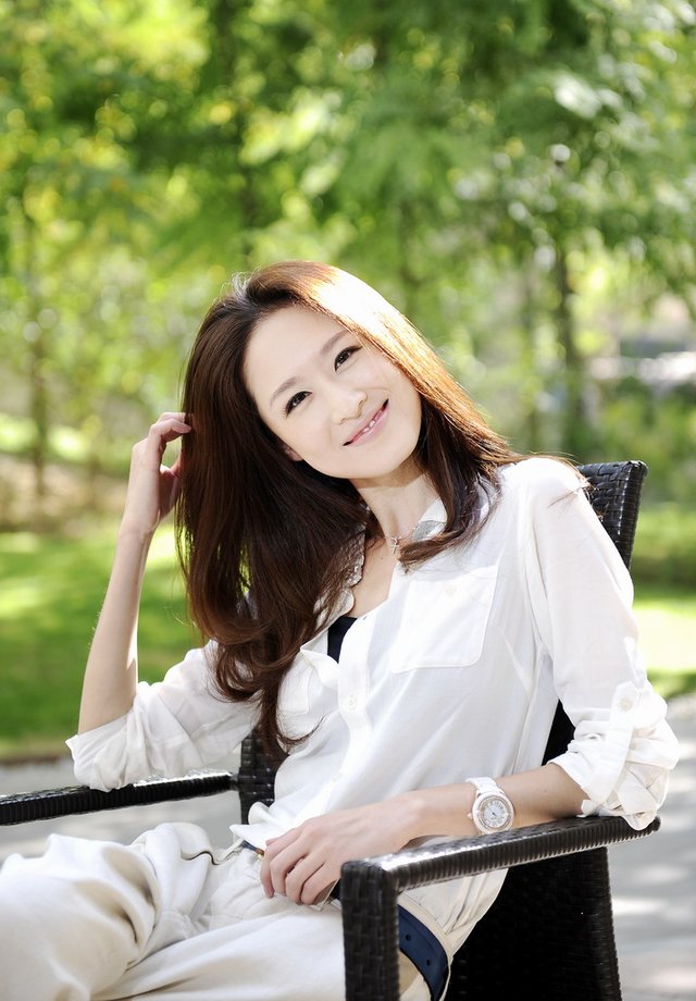 《济公传》横店开机 张雯俏女郎造型吸睛养眼