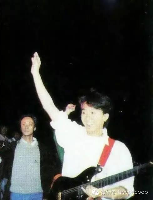 珍贵照片 27年前Beyond北京演唱会发生了什么？