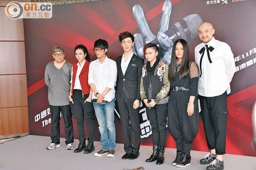 张敬轩泳儿比拼中国好声音 香港开唱两地大对决