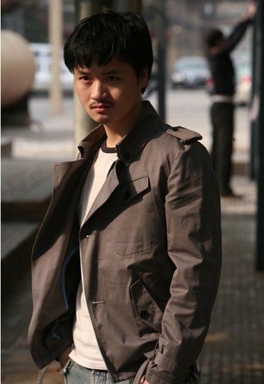 《甄嬛》太医秦一铭穿越 《爱情不NG》变道具哥