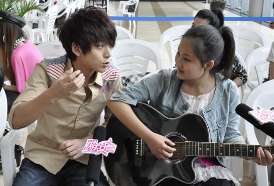 陈翔<em>主持快女</em>杭州预选赛