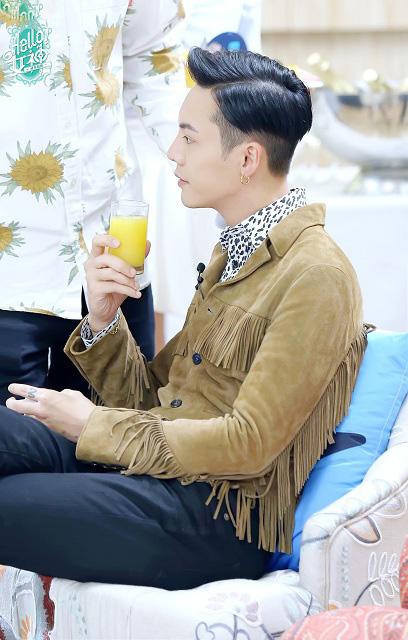 《女神》陈伟霆探班 变身暖男帮助女神实现愿望