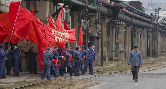 《钢铁年代》受观众热捧 谍战剧风潮中异军突起