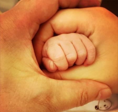 东京电影节影帝王景春升级当爹 妻子产下一女