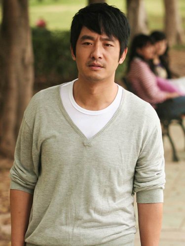 郭晓冬演而优则唱 为《恋人》献唱主题曲