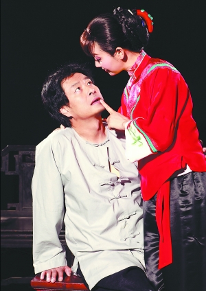 人艺为灾区捐出20万演出收入 濮存昕：牵挂北京