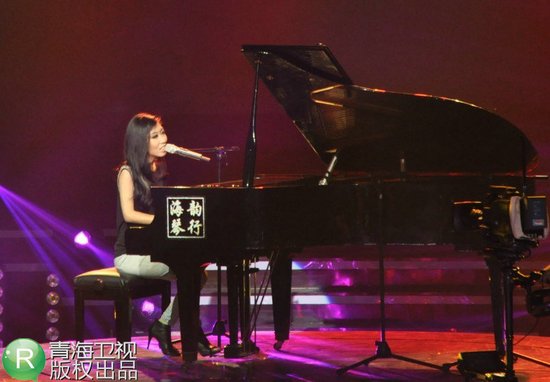 曲婉婷助阵花儿险泪奔 粉丝力挺神曲“听不腻”