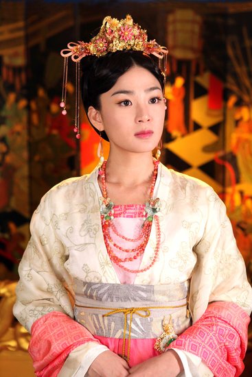 洪小铃饰演女二号 《倾世皇妃》扮蛇蝎女