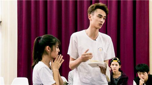 高旻瑞缺席甄别考有苦衷 仗义为邢菲挡刀