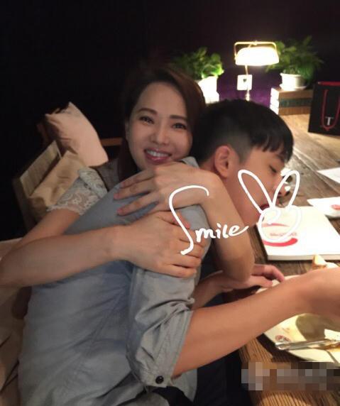 伊能静即将产女 大儿子为妹妹画画做礼物_娱乐_腾讯网