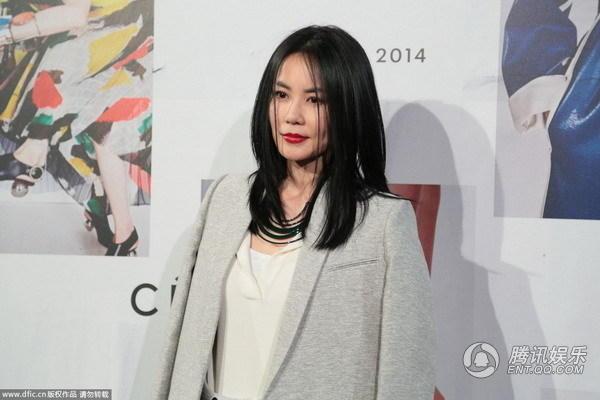 王菲被曝离婚前后曾玩地下情 感情似有新着落