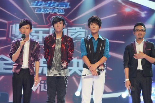 李炜再夺快乐男声周冠军 陈翔涉险过关