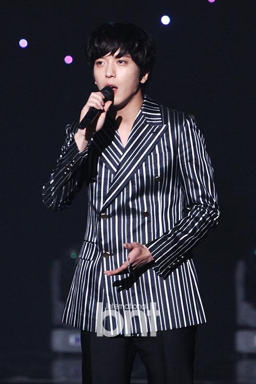 CNBLUE郑容和特别出演新综艺 活跃表现引期