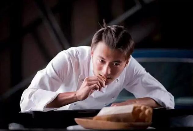 七项全能的35岁!谢霆锋比以前快乐_娱乐_腾讯网