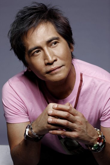 辛晓琪再度发声 携手齐秦合力打造《无声情歌》