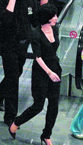 女星孕气不同 邱淑贞三度怀胎刘嘉玲平肚跑夜店【图】