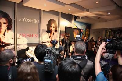 Yoshiki为《圣斗士星矢》写新曲 巡演率先披露