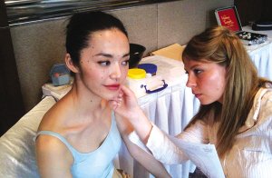 姚晨蜡像将登杜莎夫人蜡像馆 自称像要演阿凡达