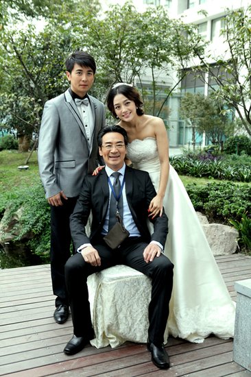 《完美丈夫》上演反哺情深 秦岚寇振海成父女