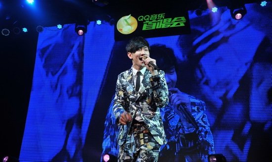 上海生日蛋糕排行榜_东明房产网:上海城业主有福气:生日蛋糕免费送(2)