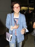 鄭秀文度假回港否認求婚