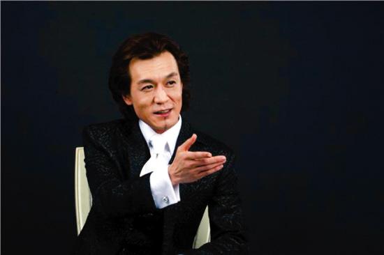 李咏曾宝仪主持《熟悉的味道》 开启寻味之旅