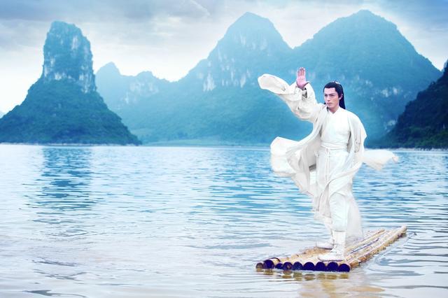 《<em>花</em>千骨》编辑挑刺 霍建华演白子画矮了点_娱