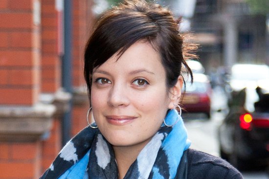 Lily Allen25日顺利产女 想念舞台有望年内回归