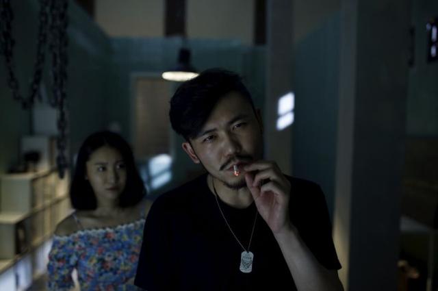 姜山全新蜕变为爱秒变邪神 演绎质感雅痞风