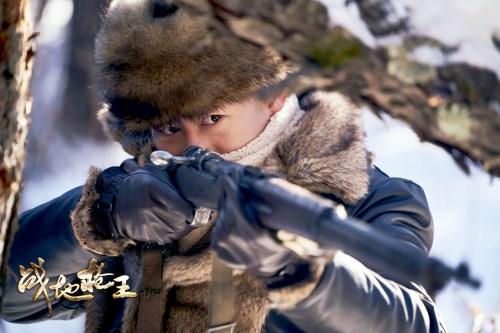 摘要]由李健,徐梵溪,徐丽等主演的抗战电视剧《战地枪王》于9月19日