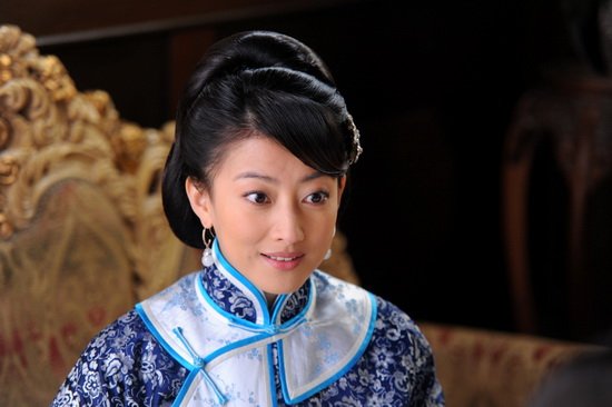 卫莱《白发魔女》演卧底 谈自杀:那刻天崩地裂