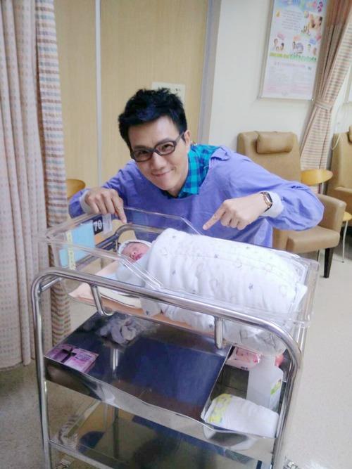 幸福主厨蒋伟文再当爸 二宝提早来报到