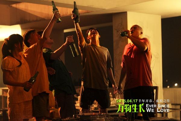 韩庚:为拍戏脸被打肿抽烟抽晕,还委屈的哭了