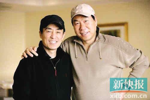 传张艺谋两年没拿导演费 冒险拿了铁道部的钱