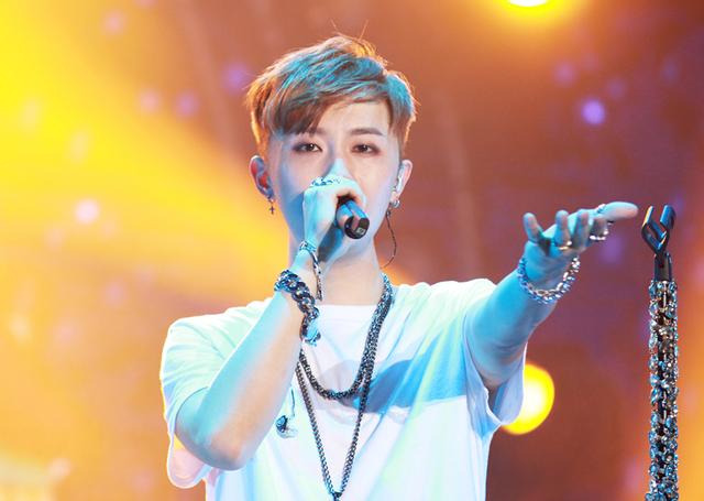 宋秉洋全国首唱会北京站 初雪开唱大获成功