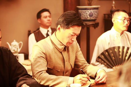 《建党伟业》热映 谭凯凸显浓郁文艺气质(图)
