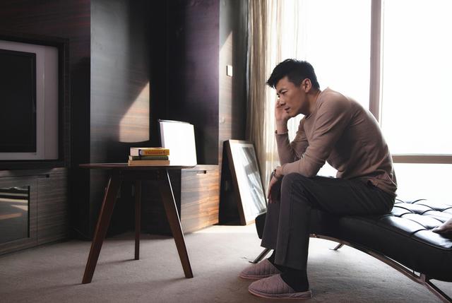 《欢乐颂》奇点被老谭打 网友齐喊心疼祖峰