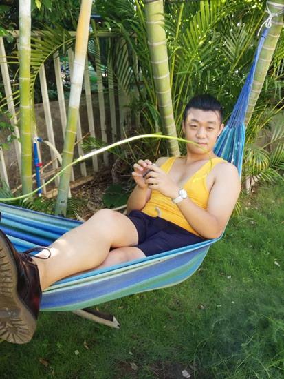 《男神成长记》热拍 王义钦变“小公举”