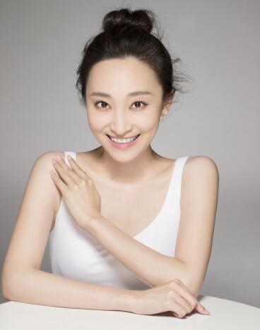 《龙号机车》开机 俞惠子戏里戏外"女汉子"