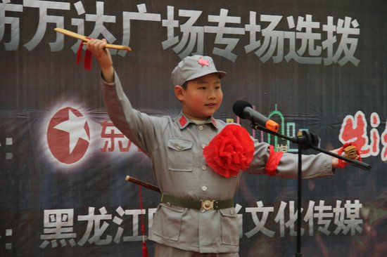 达人秀哈尔滨收官之战 古稀老者脱口秀逗乐全