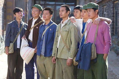 《知青》内容失真遭质疑 衣服太新女孩太瘦失真