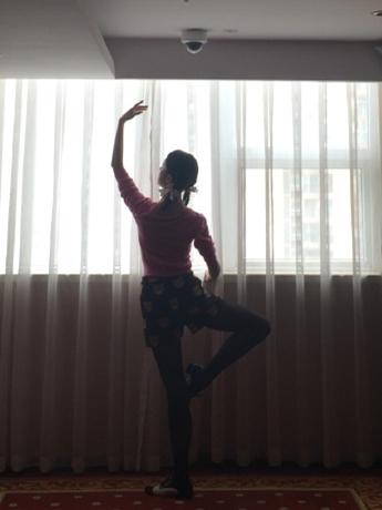 《解密》学霸晒芭蕾技能 你居然是这样的杨懿