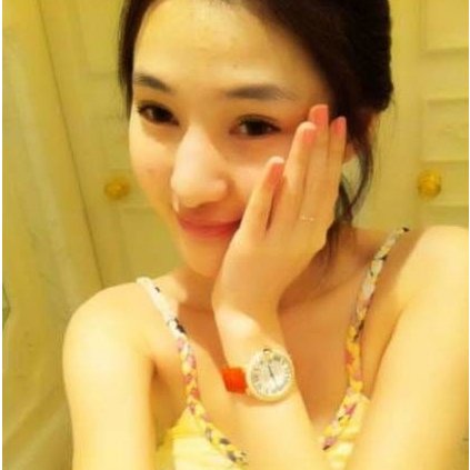 郭美美进军娱乐圈遭抵制 微博称成立个人工作室